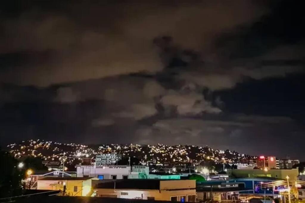 Raynebow Chateau - Chic City Getaway Port of Spain Luaran gambar